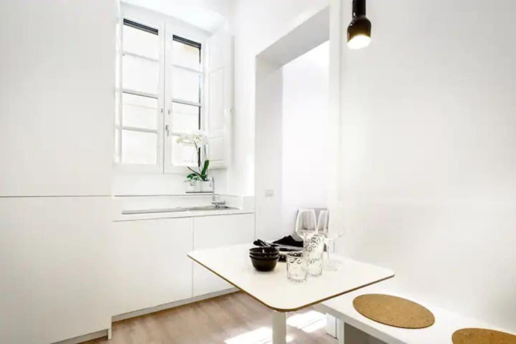 Apartment Vsg25 Nel Centro Di Cagliari Luaran gambar