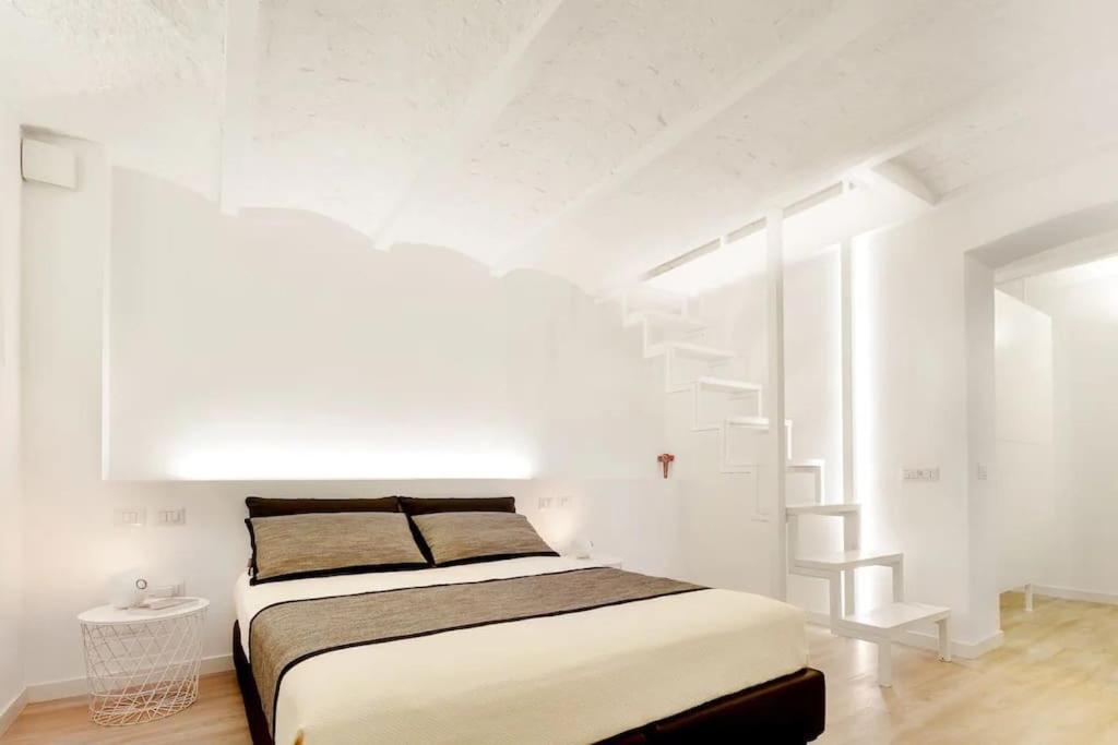 Apartment Vsg25 Nel Centro Di Cagliari Luaran gambar