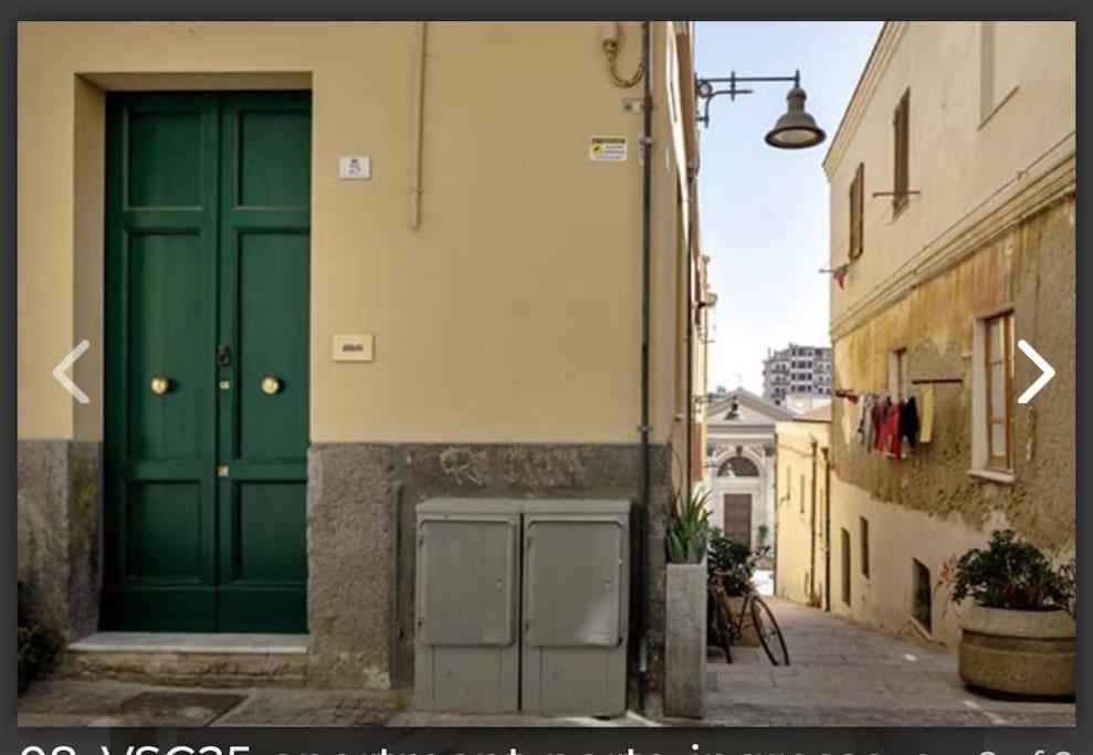Apartment Vsg25 Nel Centro Di Cagliari Luaran gambar