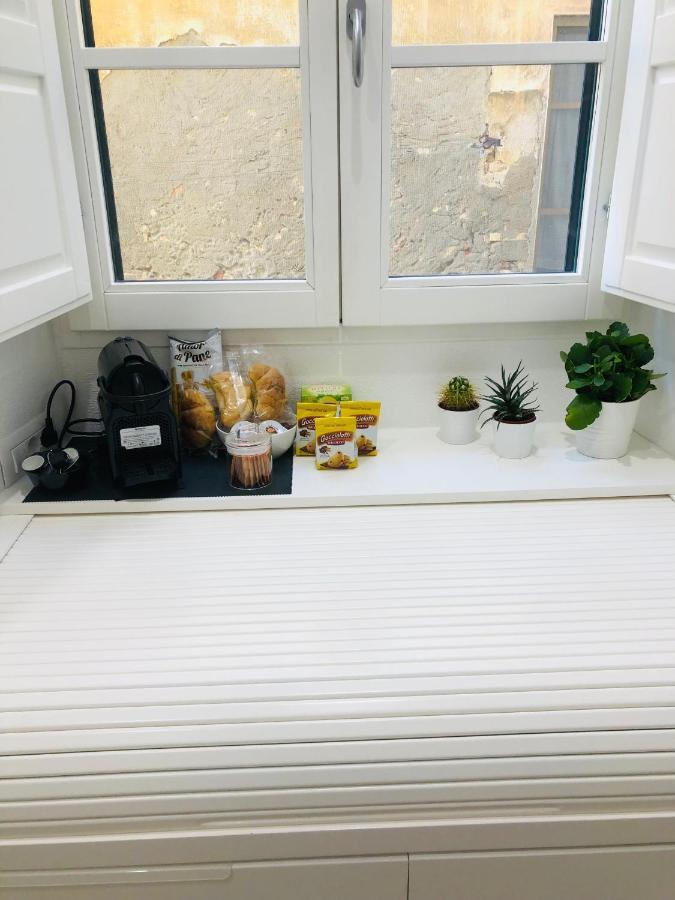 Apartment Vsg25 Nel Centro Di Cagliari Luaran gambar